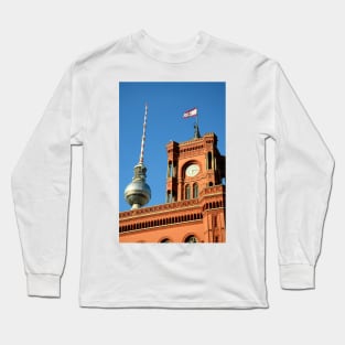 Rotes Rathouse Berlin Long Sleeve T-Shirt